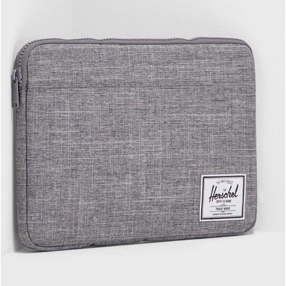 Herschel Anchor Sleeve - Picture 1 of 8